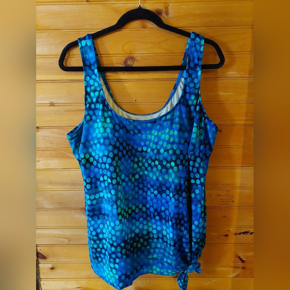 Womens plus bathing suit top